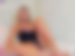 Live cam show with -Elisa- - Middle Aged on boobsie.com