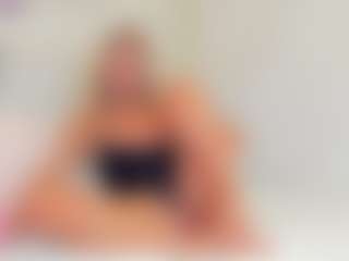 Live cam show with -Elisa- - Big Tits on Fit Hotties