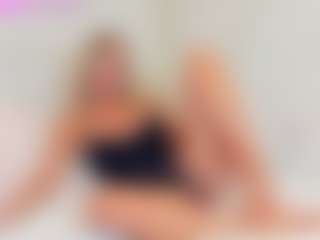 Live cam show with -Elisa- - Athletic on livesuperchat.net