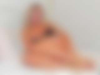 Live cam show with -Elisa- - BBW on liverealitysex.com