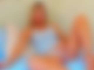 Live cam show with -Elisa- - Nipple Piercings on liverealitysex.com
