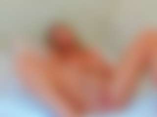 Live cam show with -Elisa- - Blonde Hair MILF on Soda Cam