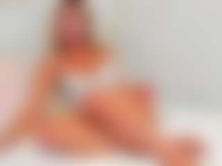 Live cam show with -Elisa- - Big Tits on Gym Cam Girls