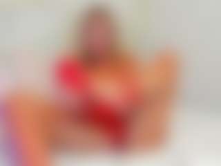 EllisaCherry MILF webcam performer live streaming