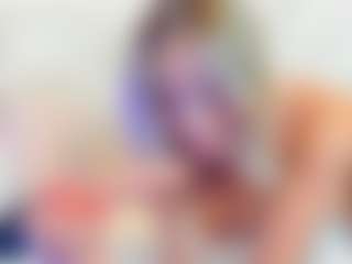 Live cam show with EllisaCherry - Public on Fling VIP Chat