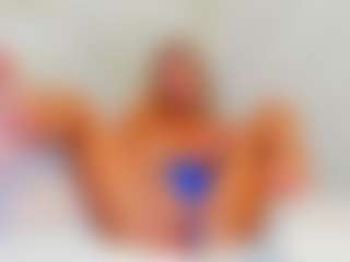 Live cam show with EllisaCherry - Tease on Dolls Live