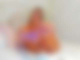 Live cam show with EllisaCherry - White Mature on madthumbs | spain