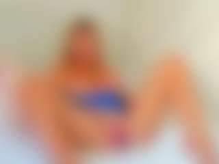 Live cam show with EllisaCherry - Bedroom Mature on SmokeAndPoke