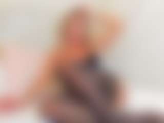 Live cam show with EllisaCherry - Bedroom Mature on thefappeningchat.com