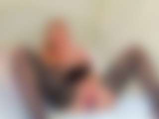 EllisaCherry's Live Sex Cam Show