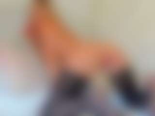 Live cam show with EllisaCherry - Natural on MyBangCams