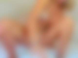 EllisaCherry's Live Sex Cam Show