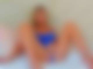 Live cam show with EllisaCherry - HD Big Tits on TastyBlacksLive