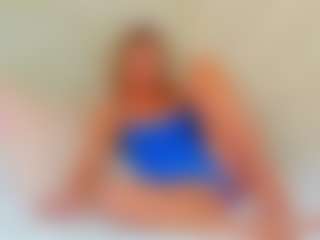 EllisaCherry's Live Sex Cam Show