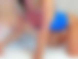 Live cam show with EllisaCherry - Living Room on Camsoda