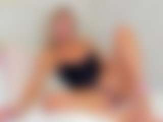 EllisaCherry's Live Sex Cam Show