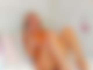EllisaCherry's Live Sex Cam Show