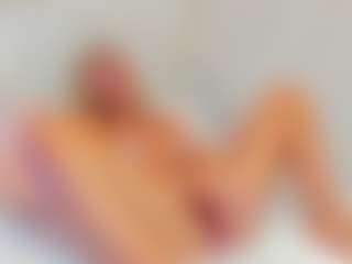 EllisaCherry's Live Sex Cam Show
