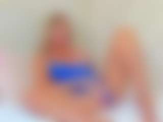 EllisaCherry's Live Sex Cam Show