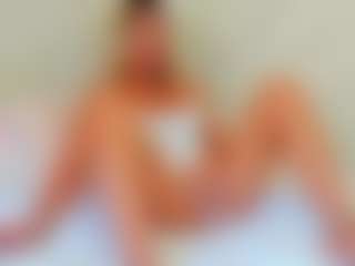 Live cam show with EllisaCherry - Mature on Camsoda