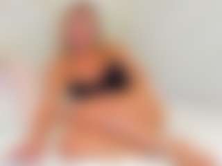 EllisaCherry's Live Sex Cam Show