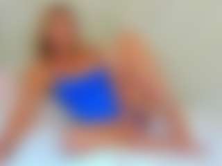 Live cam show with EllisaCherry - Grey Eyes on SpankPalCams
