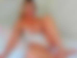EllisaCherry's Live Sex Cam Show