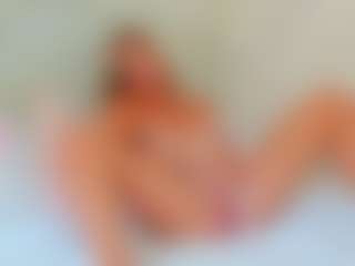 Live cam show with EllisaCherry - BBW on Dolls Live