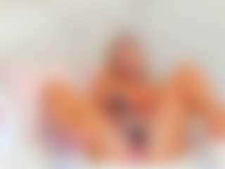 Live cam show with EllisaCherry - Solo on SxyPornLive