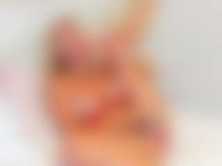 EllisaCherry's Live Sex Cam Show