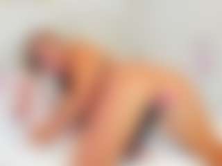 EllisaCherry's Live Sex Cam Show
