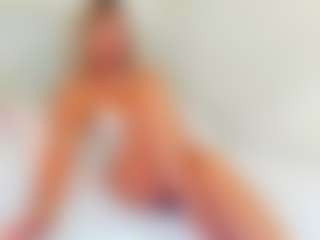 EllisaCherry's Live Sex Cam Show