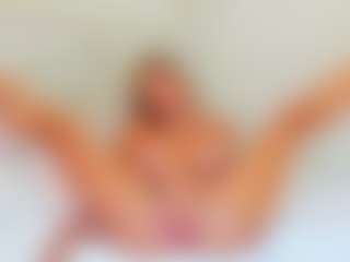 Live cam show with EllisaCherry - Mature MILF on CamwithHer