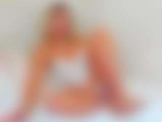 EllisaCherry's Live Sex Cam Show