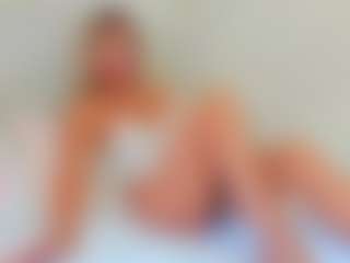 EllisaCherry's Live Sex Cam Show
