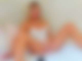 Live cam show with EllisaCherry - Big Tits MILF on Camsoda