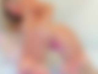 EllisaCherry's Live Sex Cam Show