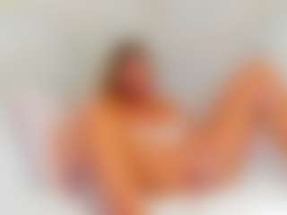 Live cam show with EllisaCherry - Teen (18+) on Dare Cams