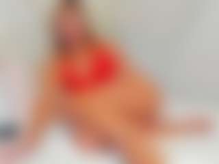 Transmissão ao vivo de EllisaCherry, modelo de webcam MILF