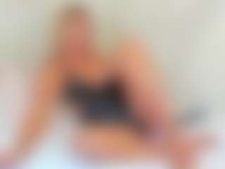 Live cam show with EllisaCherry - Sexwebcam Mature on Camiplay Live