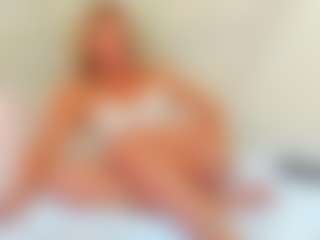 EllisaCherry's Live Sex Cam Show