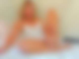 Live cam show with EllisaCherry - Small Ass on crypto-cams