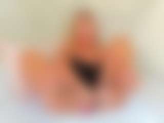 EllisaCherry's Live Sex Cam Show