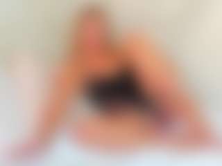 EllisaCherry's Live Sex Cam Show