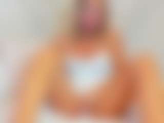 EllisaCherry's Live Sex Cam Show