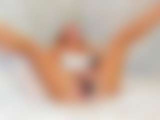 EllisaCherry's Live Sex Cam Show