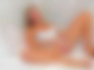 EllisaCherry's Live Sex Cam Show