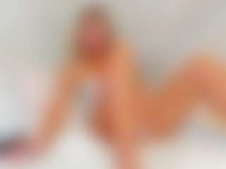 EllisaCherry's Live Sex Cam Show