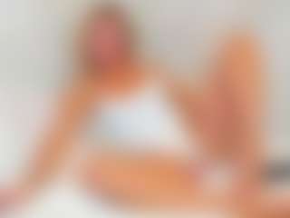 EllisaCherry's Live Sex Cam Show
