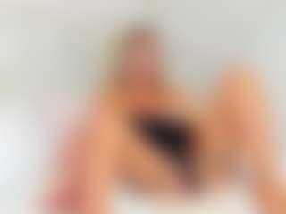EllisaCherry's Live Sex Cam Show